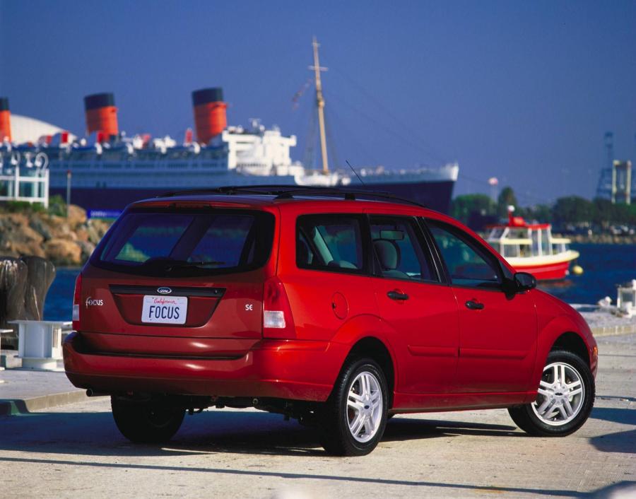  Ford Focus Wagon 1999 года  (фото 21 из 75)